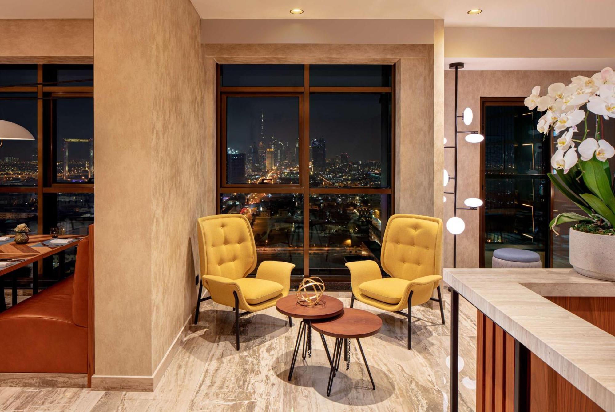 Doubletree By Hilton Dubai M Square Hotel & Residences מראה חיצוני תמונה